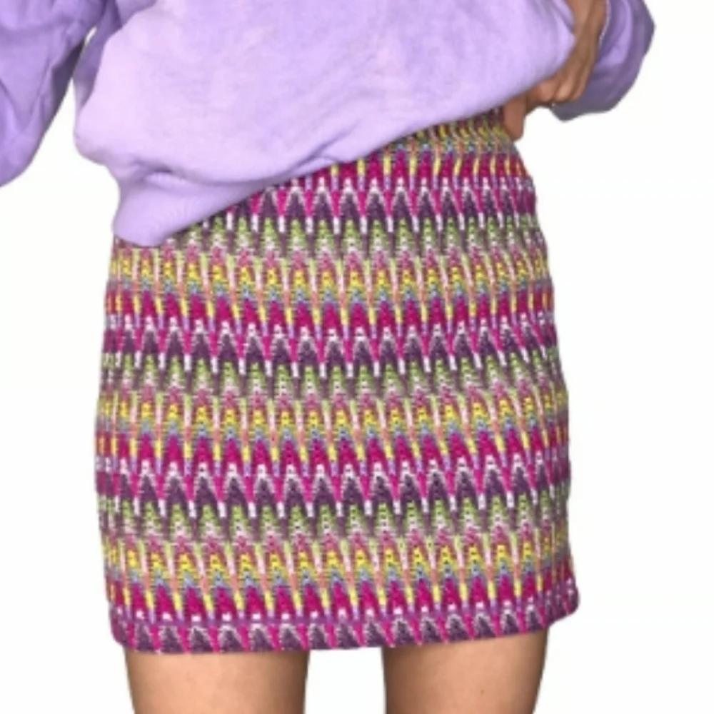 Chelsea & Violet Multi Color Knit Mini Skirt- size M